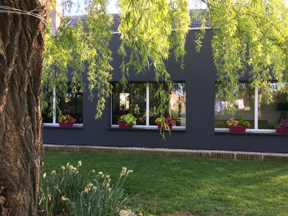 Agathe Et Titi Marigny-les-Reullee Exterior foto
